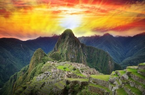 Machu-Picchu-Sunrise